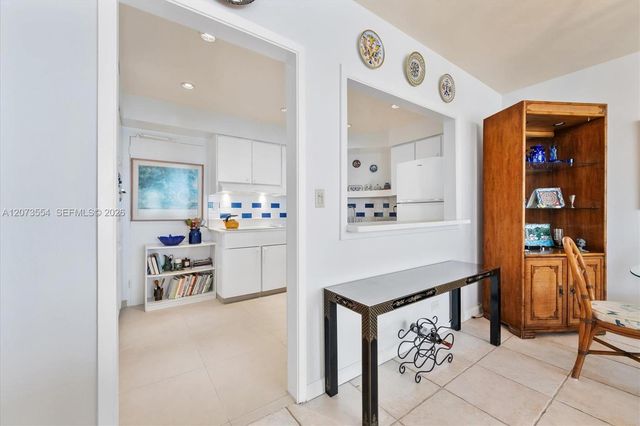 1408 Brickell Bay Drive 706, Miami, FL 33131
