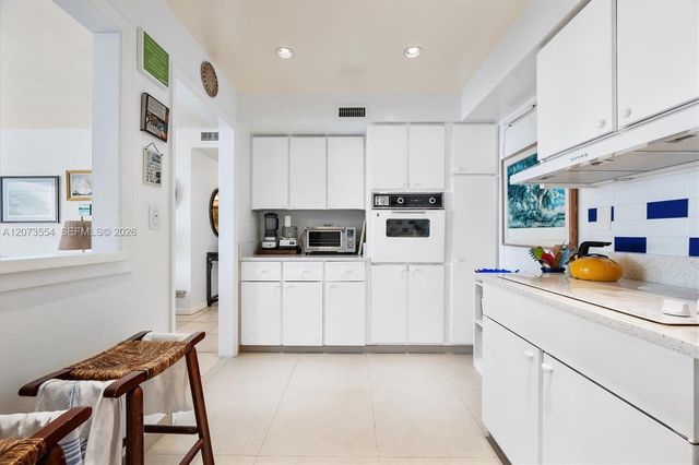 1408 Brickell Bay Drive 706, Miami, FL 33131