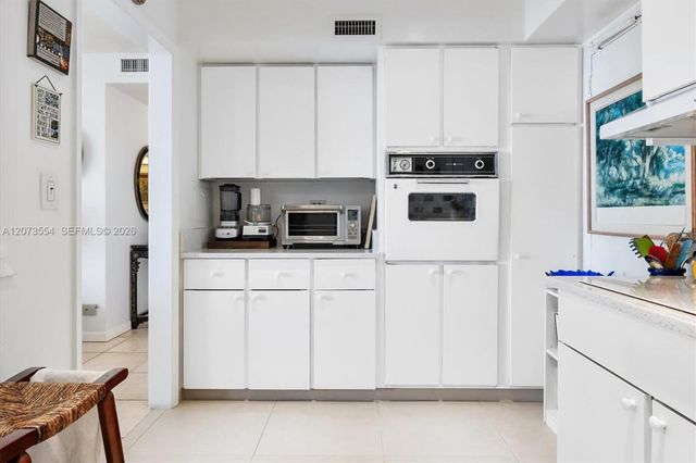 1408 Brickell Bay Drive 706, Miami, FL 33131