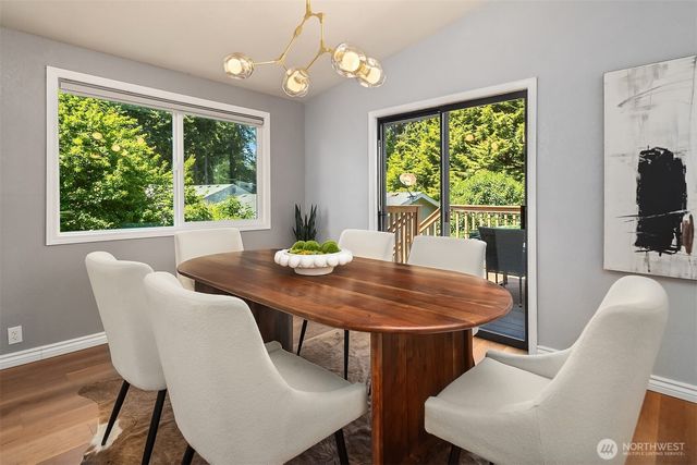 15021 Westminster Way N, Shoreline, WA 98133