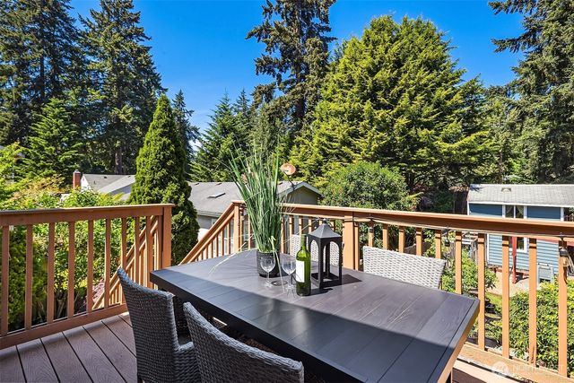 15021 Westminster Way N, Shoreline, WA 98133