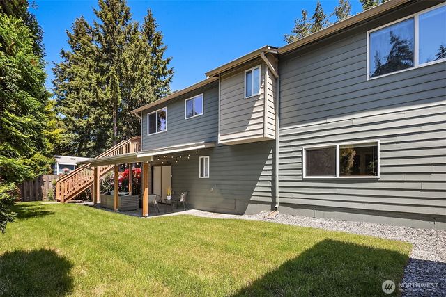 15021 Westminster Way N, Shoreline, WA 98133