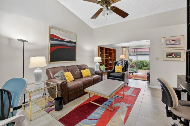 21375 Sonesta Way, Boca Raton, FL 33433