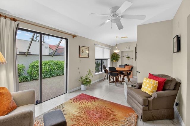 21375 Sonesta Way, Boca Raton, FL 33433