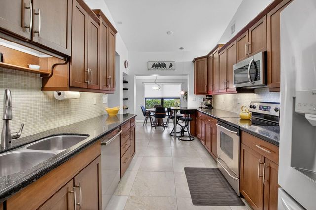21375 Sonesta Way, Boca Raton, FL 33433