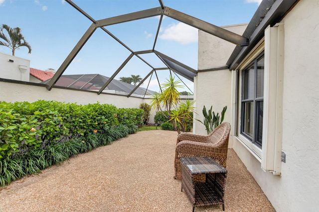 21375 Sonesta Way, Boca Raton, FL 33433