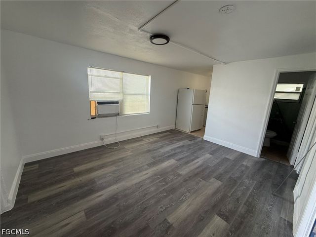 3049 2nd ST 4, Fort Myers, FL 33916