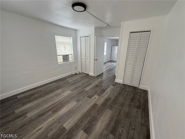 3049 2nd ST 4, Fort Myers, FL 33916