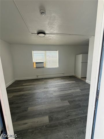 3049 2nd ST 4, Fort Myers, FL 33916