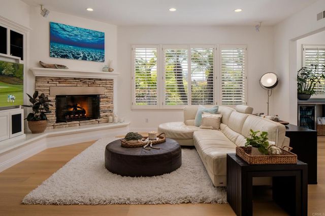 7949 Sitio Redonda, Carlsbad, CA 92009