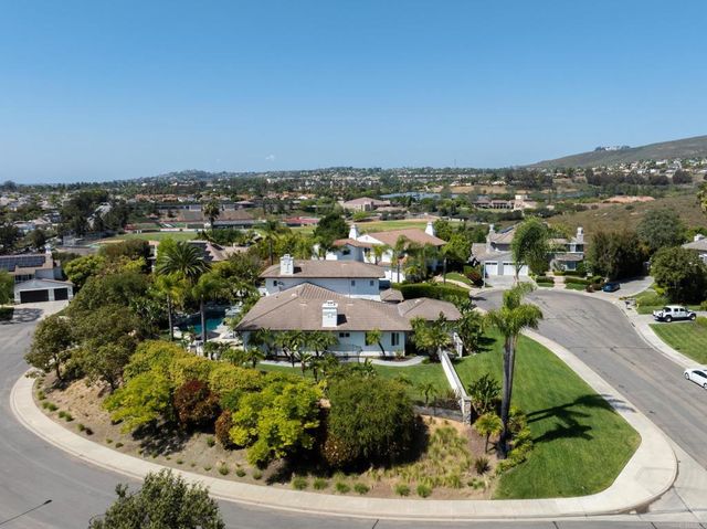 7949 Sitio Redonda, Carlsbad, CA 92009