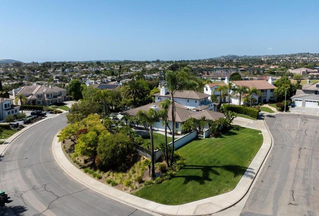 7949 Sitio Redonda, Carlsbad, CA 92009