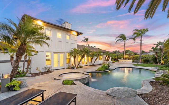 7949 Sitio Redonda, Carlsbad, CA 92009