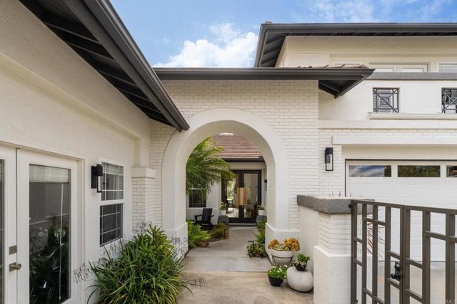 7949 Sitio Redonda, Carlsbad, CA 92009