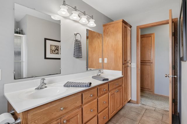 310 Art Street NW, New Prague, MN 56071