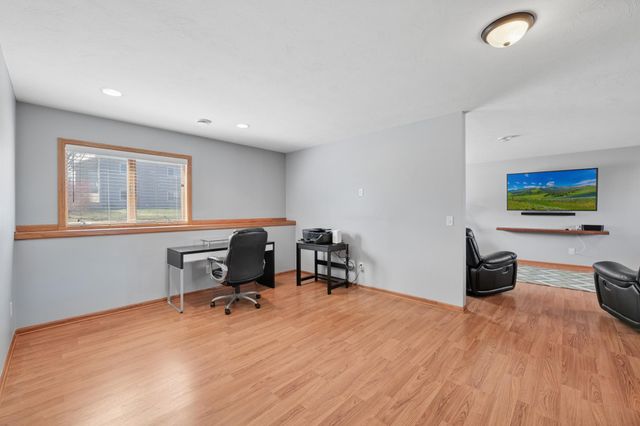 310 Art Street NW, New Prague, MN 56071