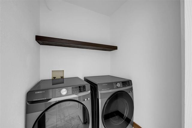 402 Hi Stirrup E2, Horseshoe Bay, TX 78657