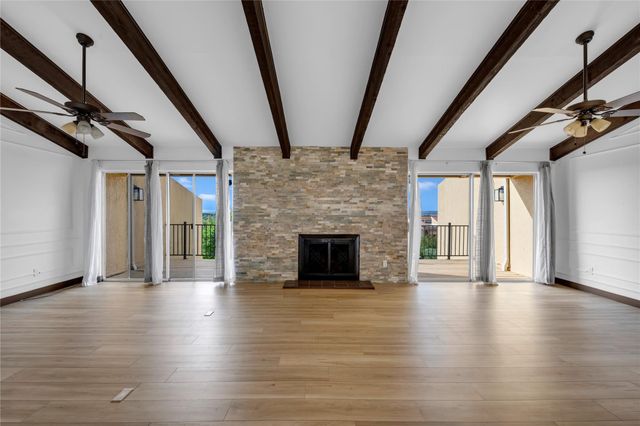 402 Hi Stirrup E2, Horseshoe Bay, TX 78657