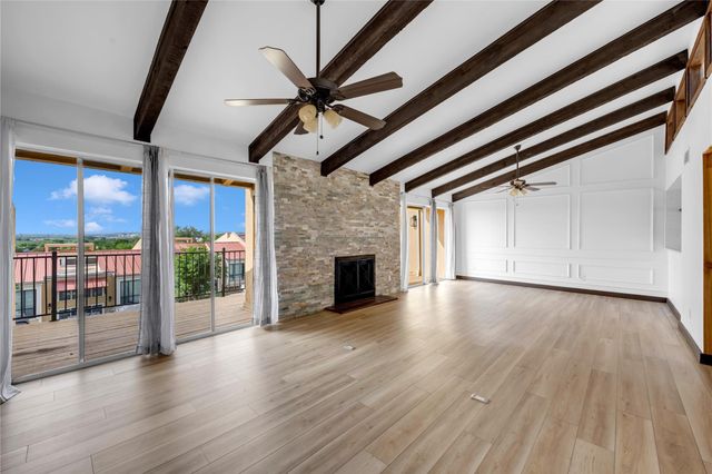 402 Hi Stirrup E2, Horseshoe Bay, TX 78657