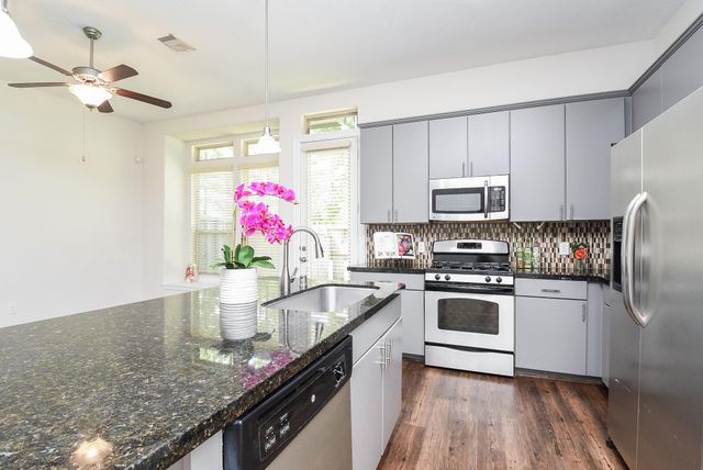 71 Aventura Place, The Woodlands, TX 77389