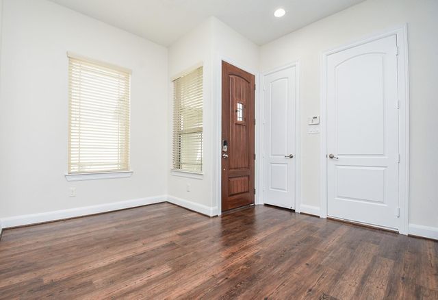 71 Aventura Place, The Woodlands, TX 77389