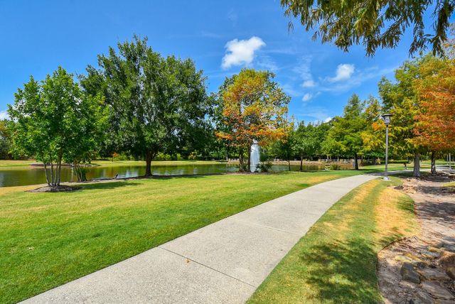 71 Aventura Place, The Woodlands, TX 77389