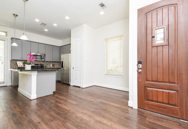 71 Aventura Place, The Woodlands, TX 77389