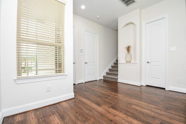 71 Aventura Place, The Woodlands, TX 77389
