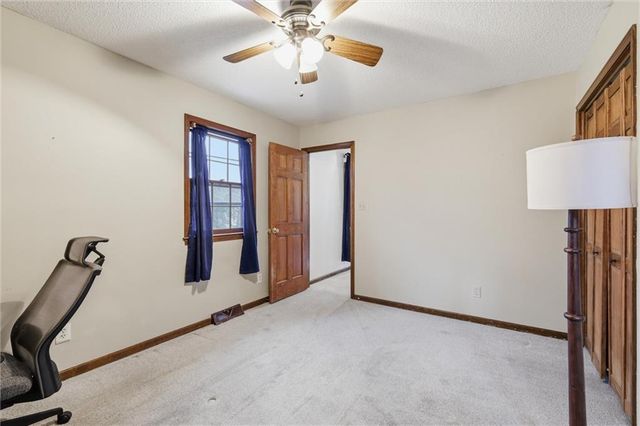 107 14TH Avenue, Greenwood, MO 64034