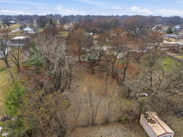 107 14TH Avenue, Greenwood, MO 64034