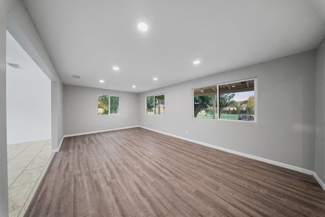 5755 8th St, Sheridan, CA 95681