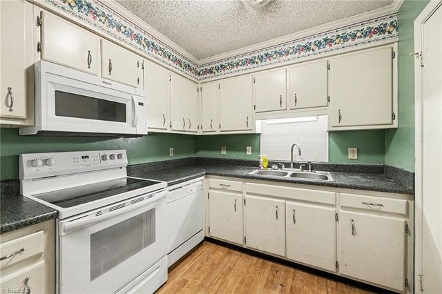 5404 Pine Level Drive, Browns Summit, NC 27214