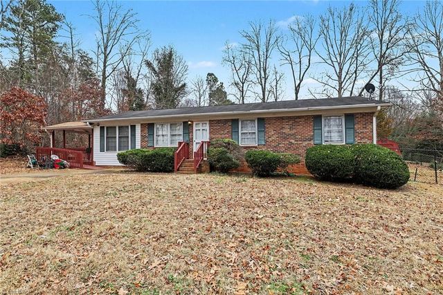 5404 Pine Level Drive, Browns Summit, NC 27214
