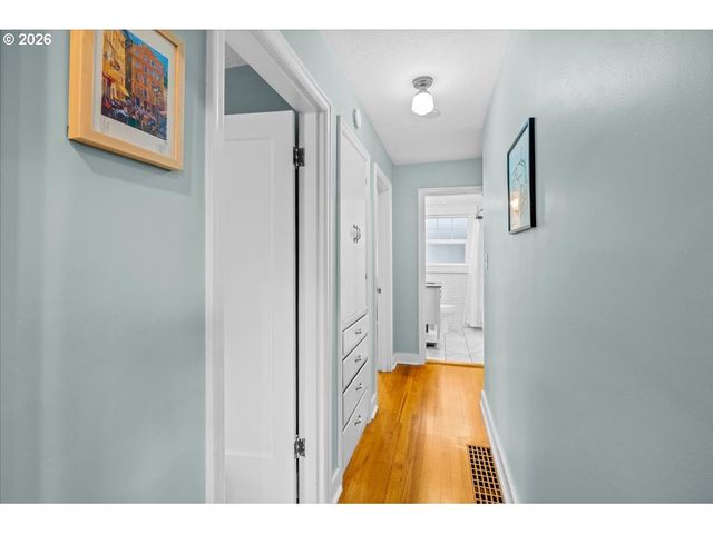 7124 N MONTANA Ave, Portland, OR 97217