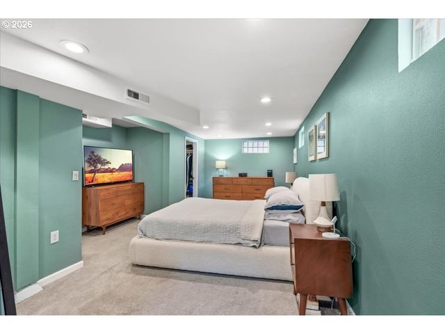 7124 N MONTANA Ave, Portland, OR 97217