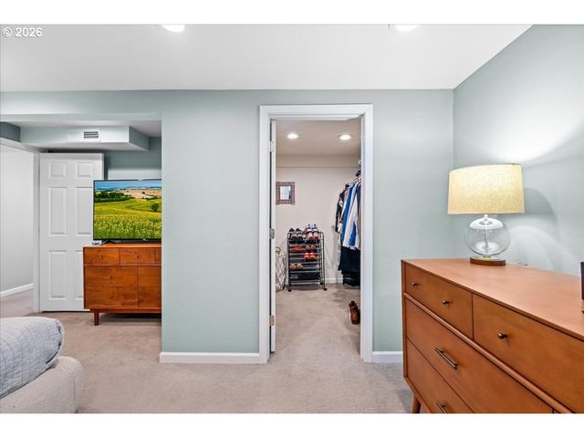 7124 N MONTANA Ave, Portland, OR 97217