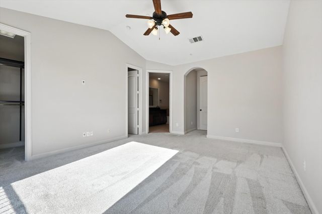 6755 Plaza Via, Irving, TX 75039