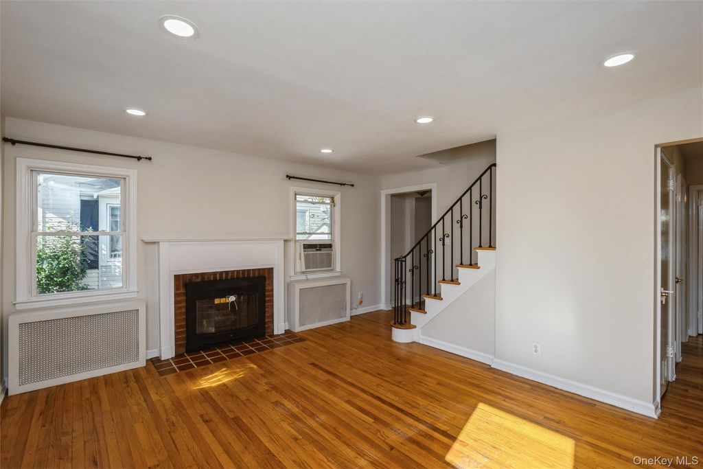 35 Annette Avenue, Merrick, NY 11566 — photo 4