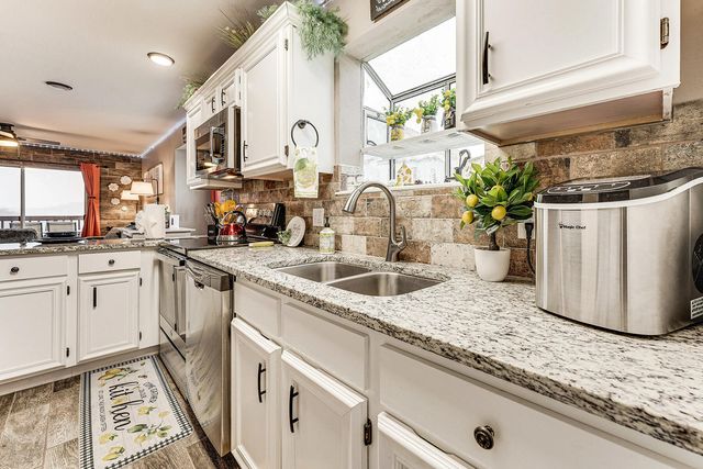 38 Lantern Bay Road 2, Branson, MO 65616