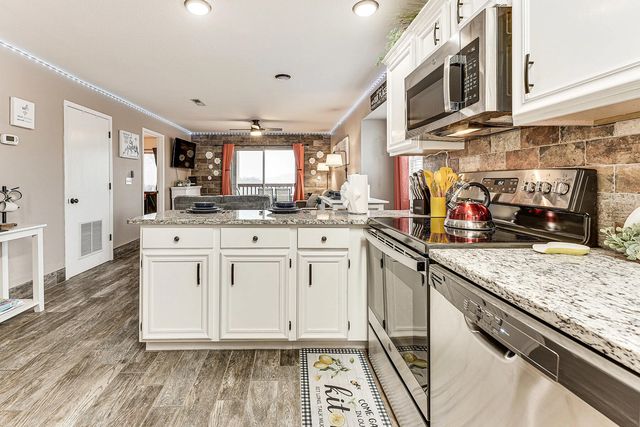 38 Lantern Bay Road 2, Branson, MO 65616