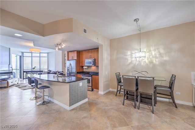 200 West Sahara Avenue 2210, Las Vegas, NV 89102