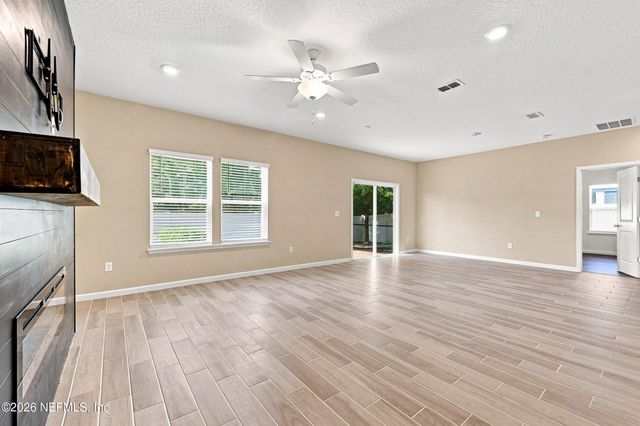 10206 NALA Lane, Jacksonville, FL 32218