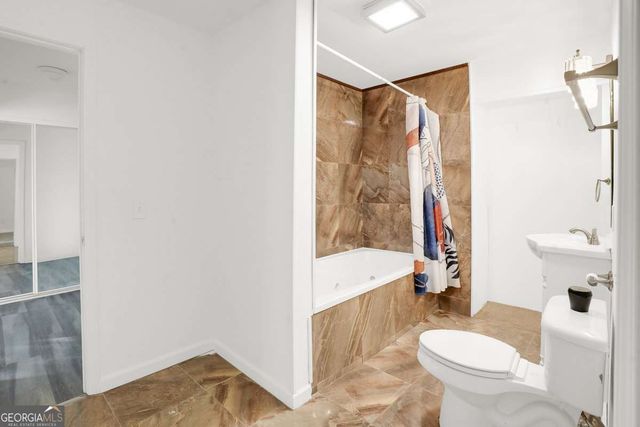 5280 Lakerock Way SW, Atlanta, GA 30331