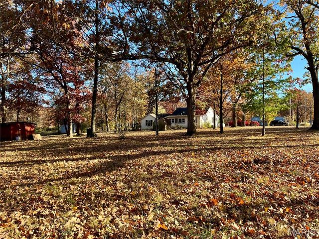 995 Lake Road, Sullivan, MO 63080