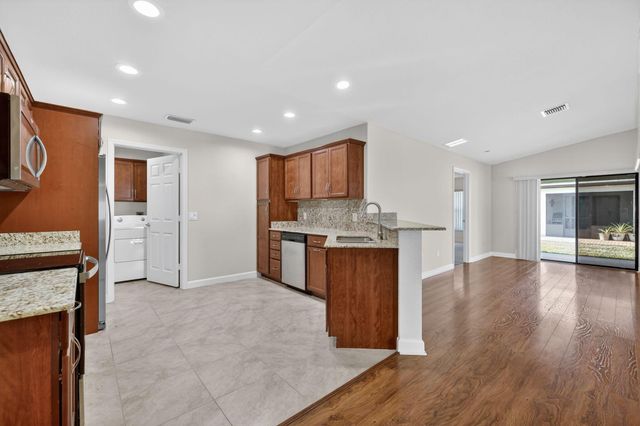 35 S Alhambra Lane, Port St Lucie, FL 34952