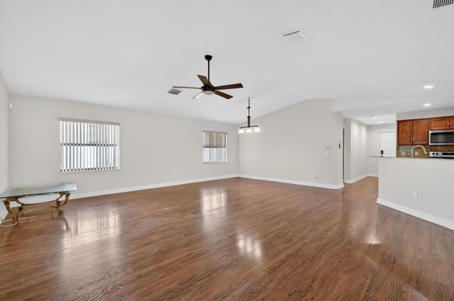 35 S Alhambra Lane, Port St Lucie, FL 34952