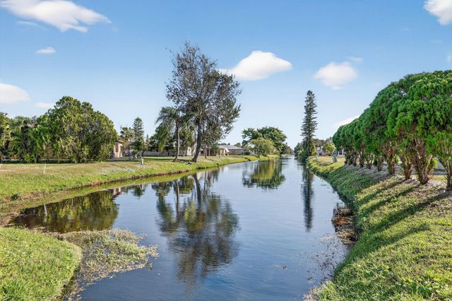 35 S Alhambra Lane, Port St Lucie, FL 34952