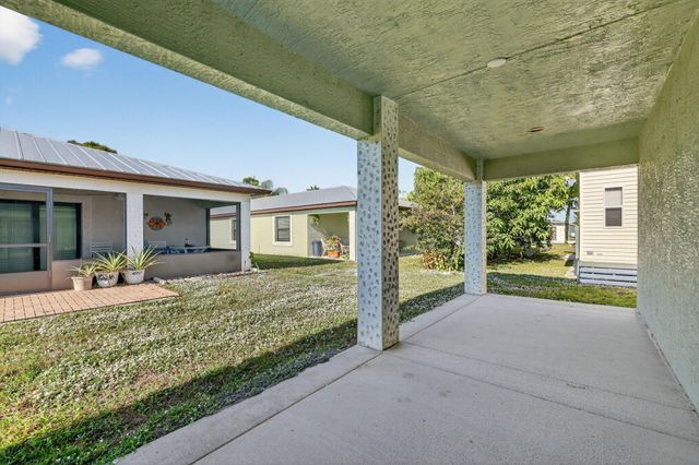 35 S Alhambra Lane, Port St Lucie, FL 34952