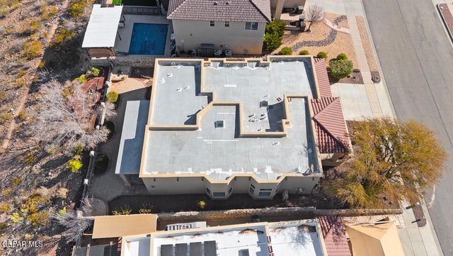 6673 CABANA DEL SOL Drive, El Paso, TX 79911