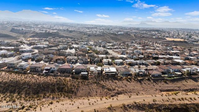 6673 CABANA DEL SOL Drive, El Paso, TX 79911